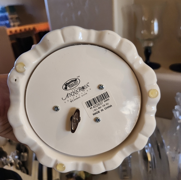 Anna Rosa Music Box - Picture 2 of 2